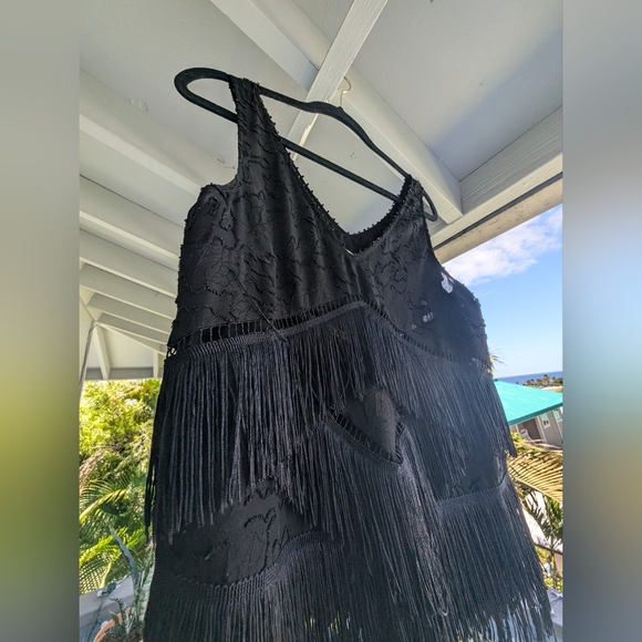 Black beaded and fringe Anthropologie top- HD in Paris - Picture 3 of 9